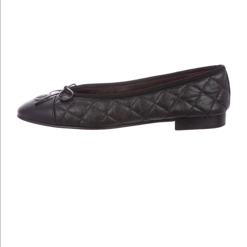 Chanel Quilted pattern Leather Flats